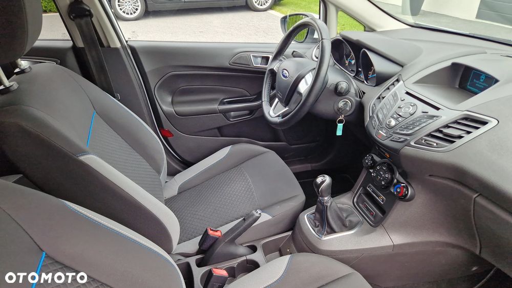 Ford Fiesta 1.0 EcoBoost Titanium - 10