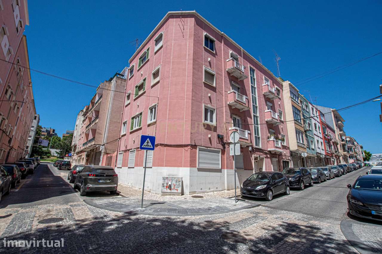 Apartamento T1+1 em Moscavide com logradouro - Grande imagem: 2/22