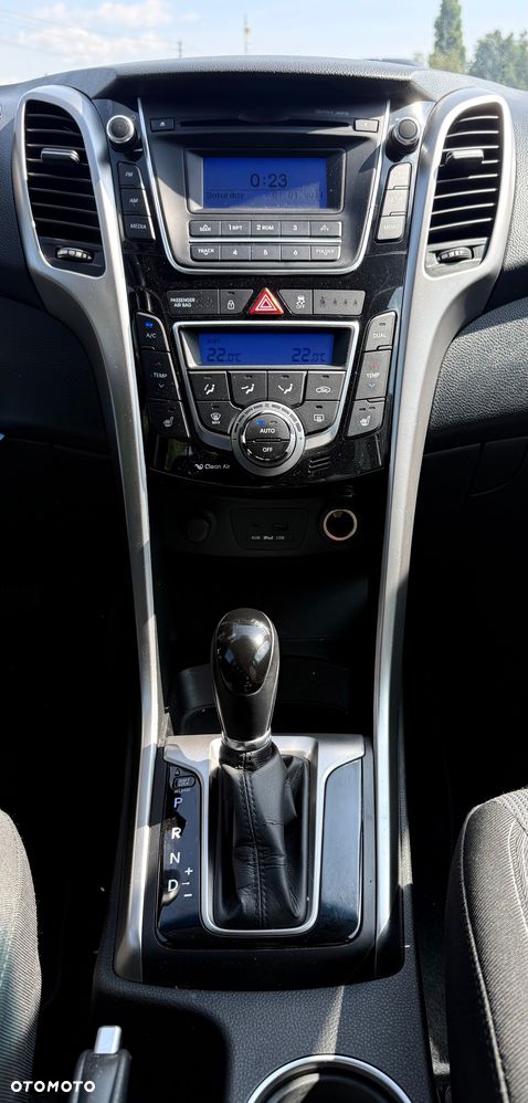 Hyundai i30 1.6 Automatik Style - 12