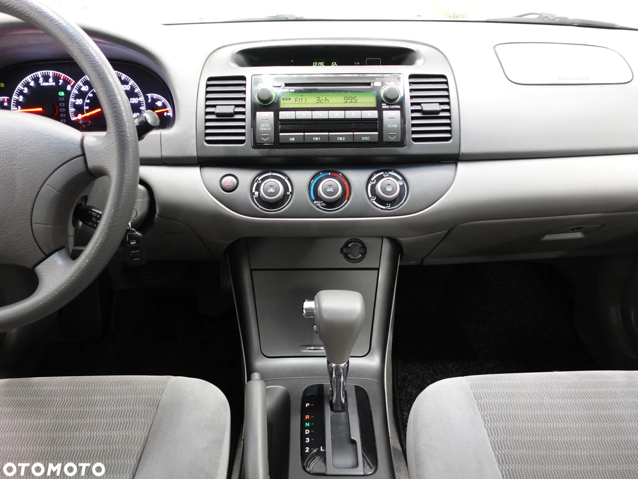 Toyota Camry 2.4 VVT-i - 35