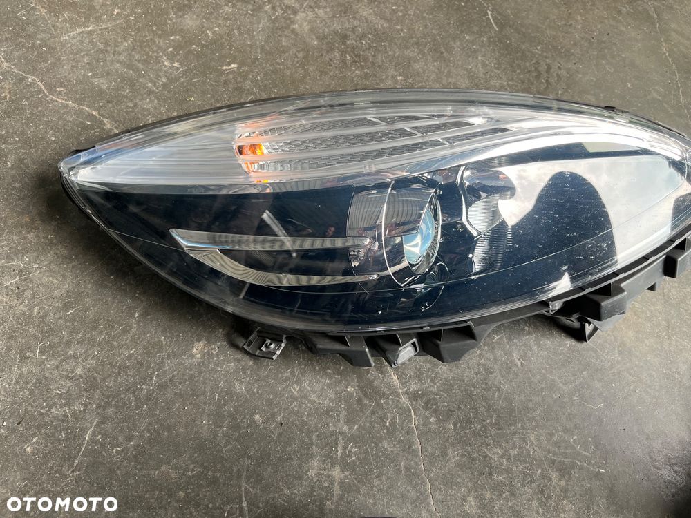 Lampa prawa Renault Scenic III LIFT - 2