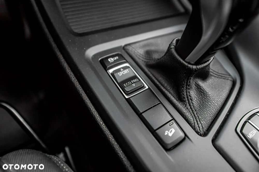 BMW X1 xDrive20d Sport Line sport - 32