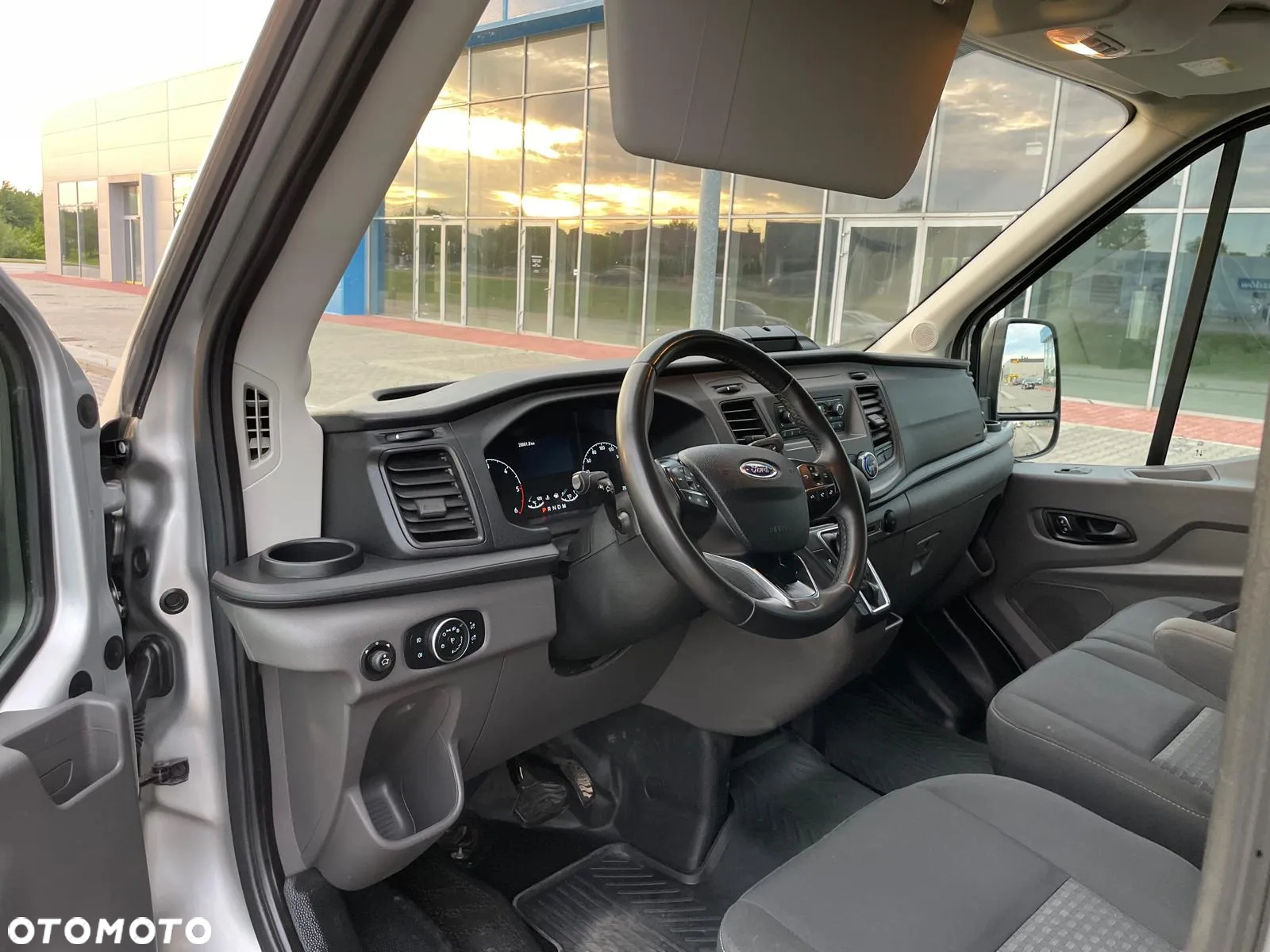 Ford Transit - 10