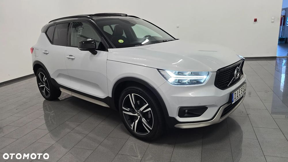 Volvo XC 40 D3 SCR R-Design - 2