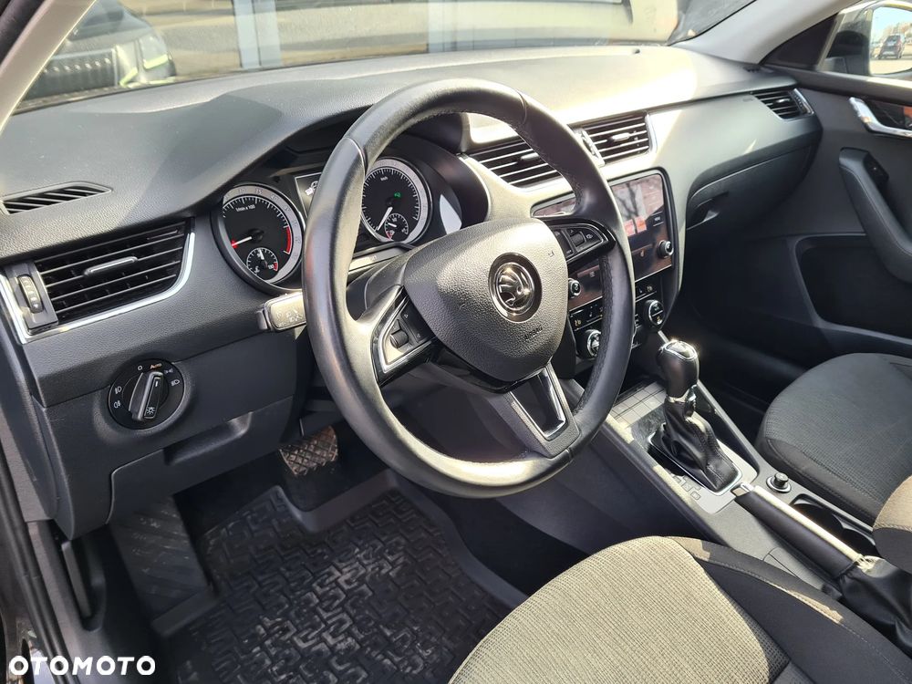Skoda Octavia 2.0 TDI Style DSG - 13