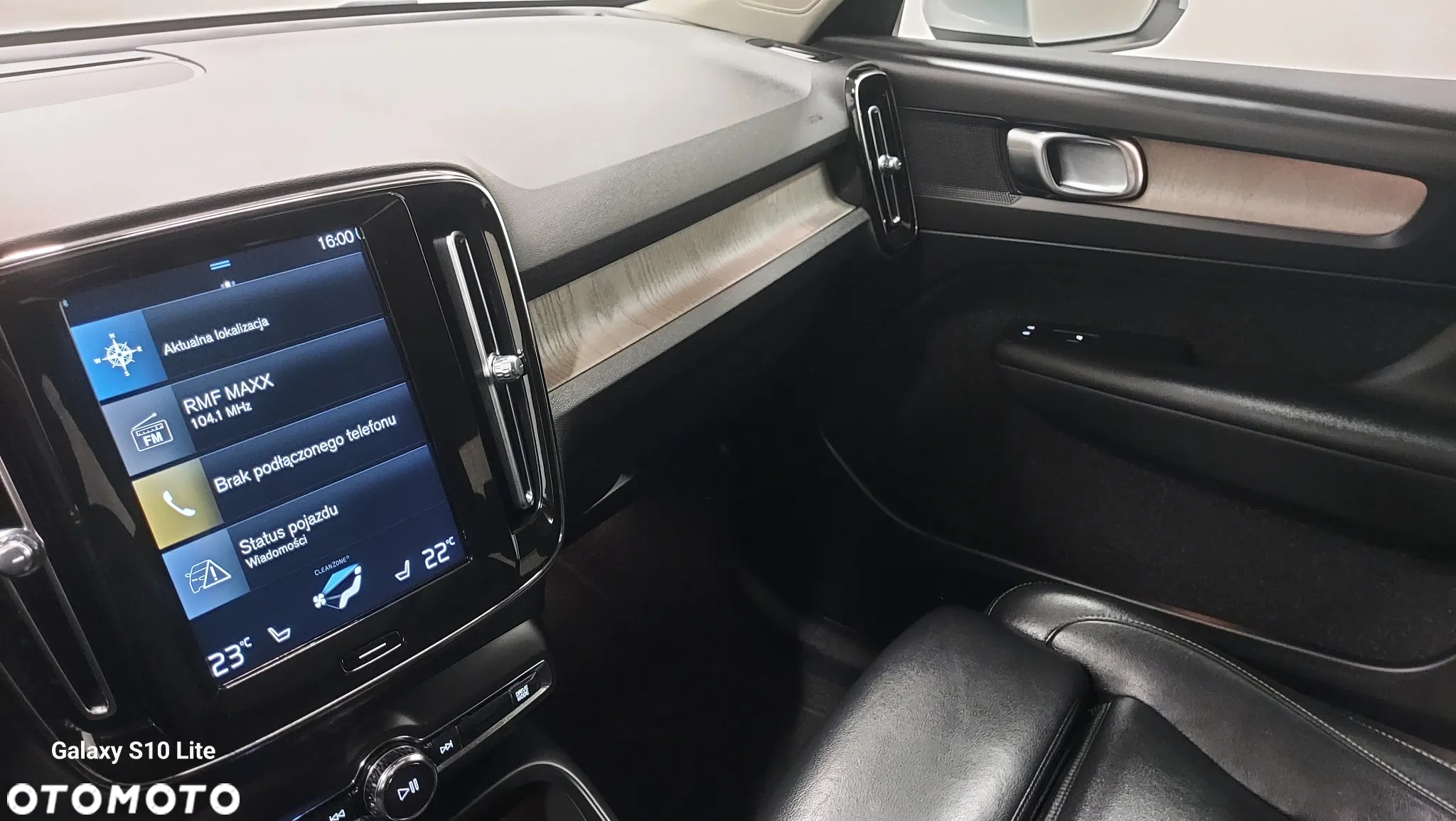 Volvo XC 40 D3 SCR Inscription - 25
