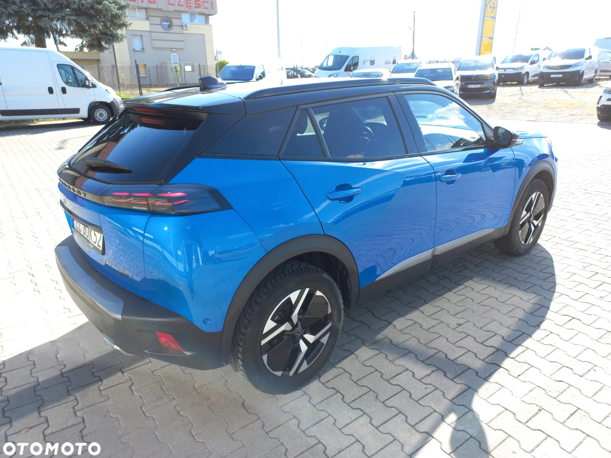 Peugeot 2008 1.2 PureTech GT S&S EAT8 - 5