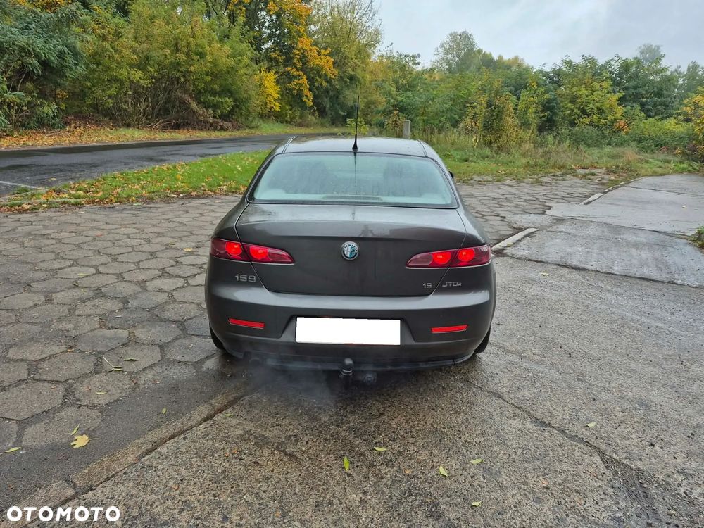 Alfa Romeo 159 2008 photo 4