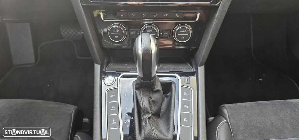 VW Passat Variant - 17