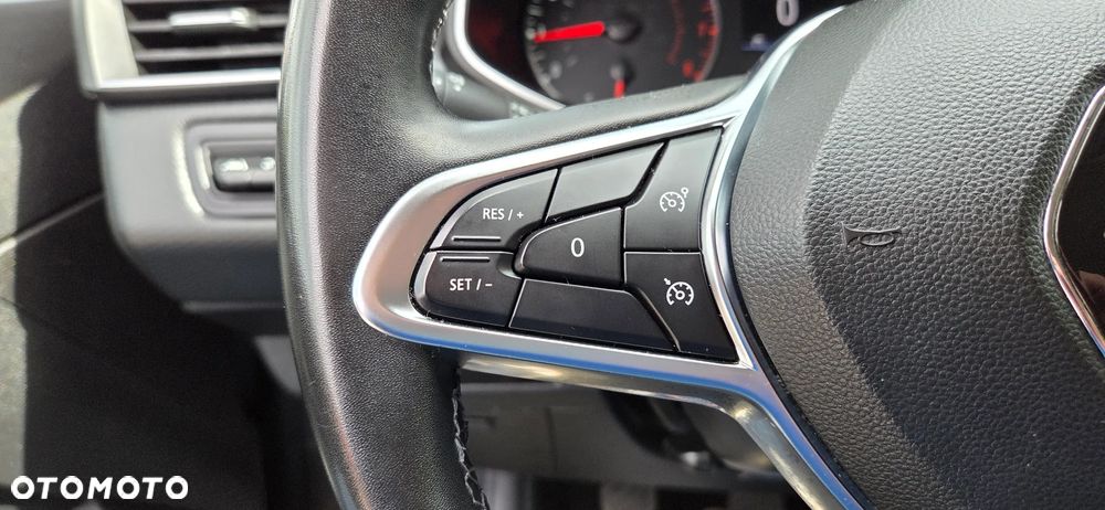 Renault Clio - 27