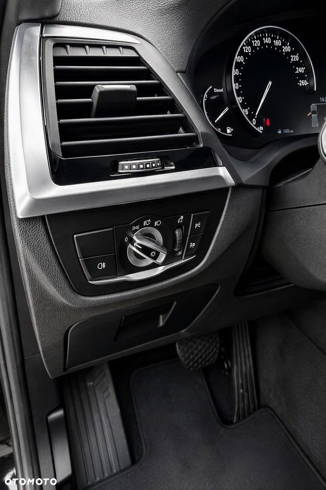 BMW X3 xDrive20d Luxury Line sport - 27