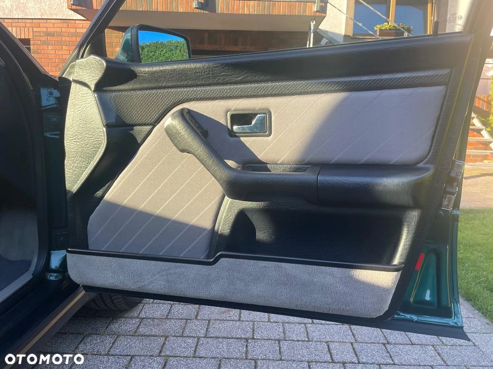 Audi S2 80 Avant 2.2 - 36