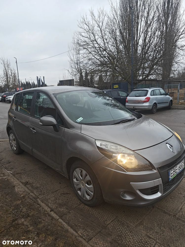 Renault Scenic 1.4 16V TCE Expression