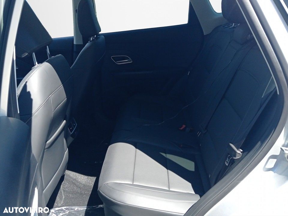 MG ZS HEV - 13