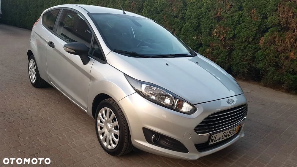 Ford Fiesta - 2