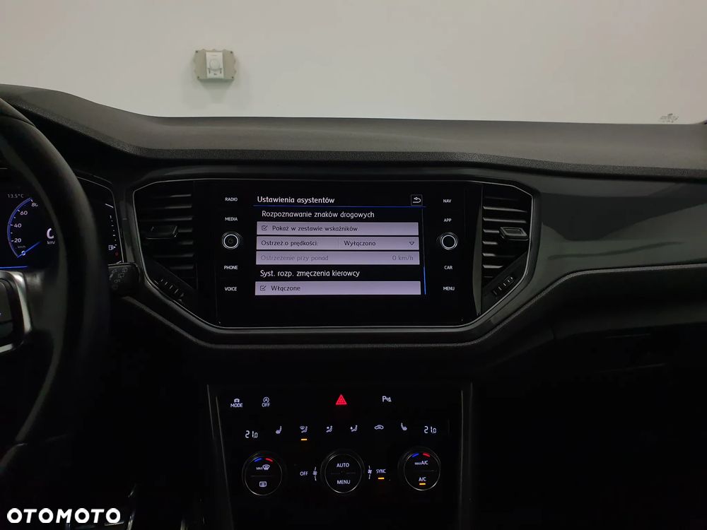 Volkswagen T-Roc 2.0 TDI SCR DSG R-Line - 24