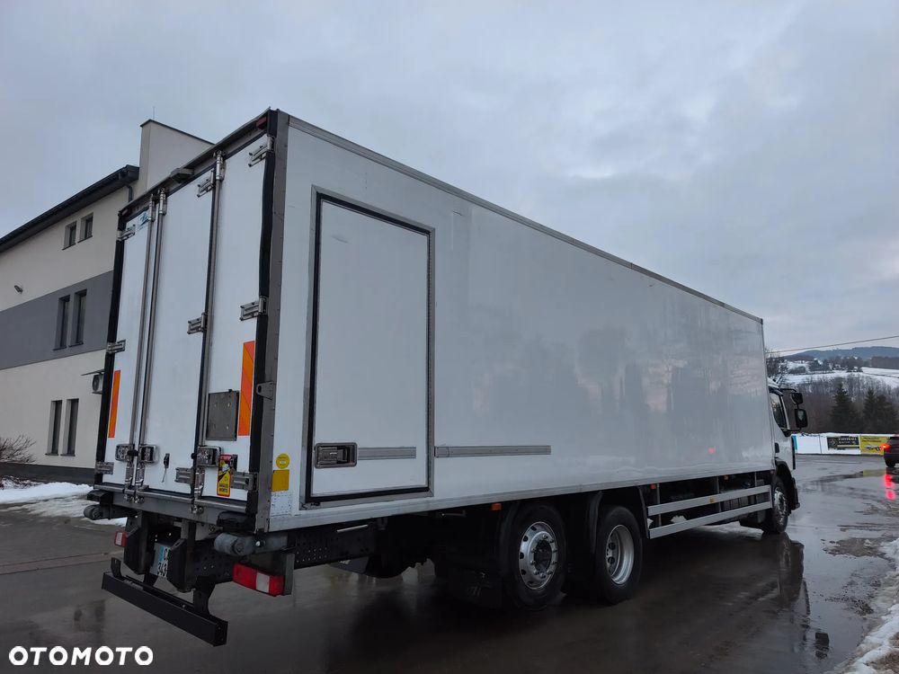 Renault PREMIUM 26.380 6X2 CHŁODNIA IZOTERMA 23 PALETY - 4