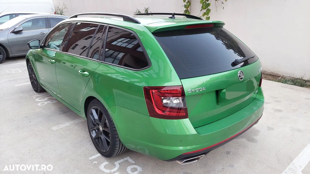 Skoda Octavia Combi 2.0 TSI DSG RS - 8