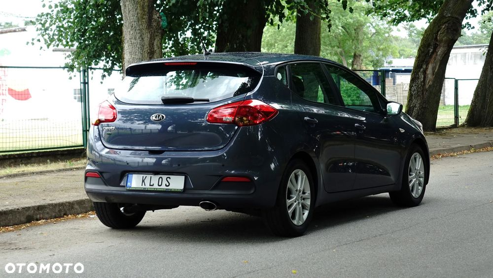Kia Ceed 1.4 CVVT Dream Team Edition - 34