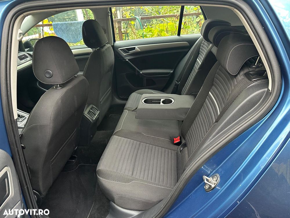 Volkswagen Golf 1.6 TDI BlueMotion Technology DSG Lounge - 8