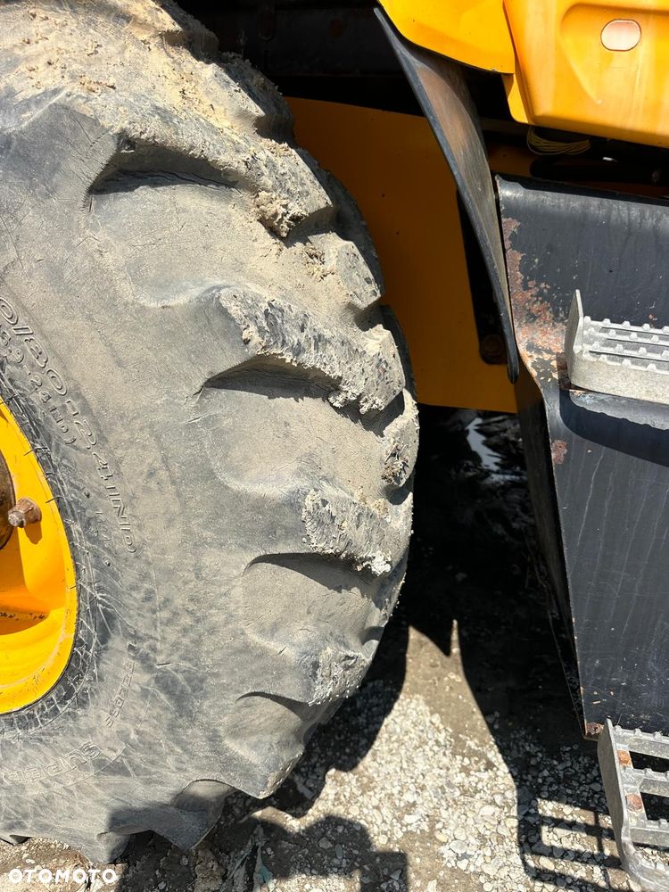 JCB Koparko Ładowarka JCB 3CX 4x4x4 3 Łyżki Wszystkie Koła Równe Skrętne - 23