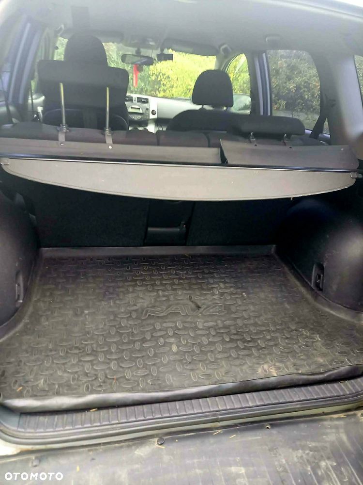 Toyota RAV4 2.2 D-4D 4x4 - 8