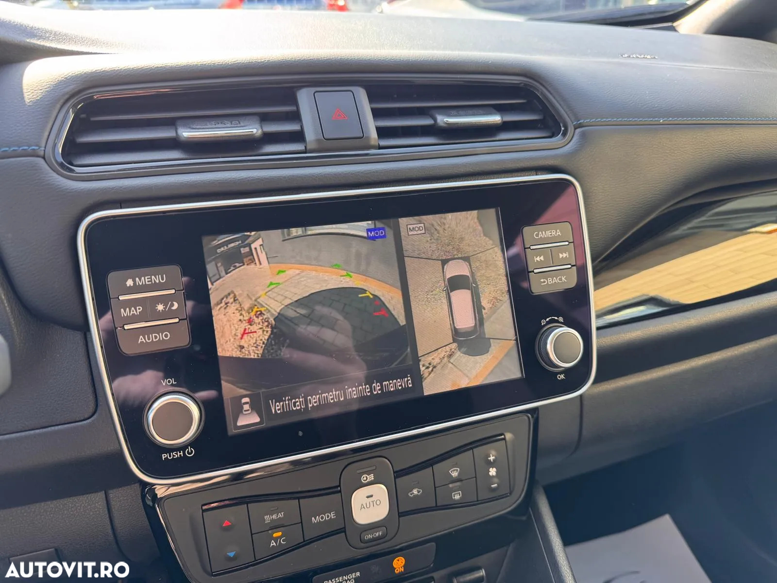 Nissan LEAF 62 kWh e+ N-Connecta - 11