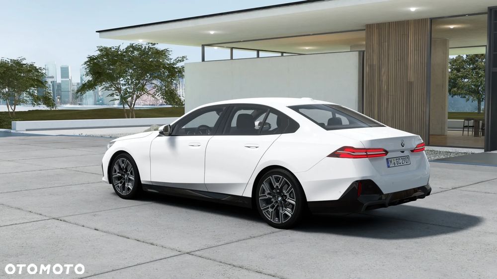 BMW Seria 5 520i mHEV - 2