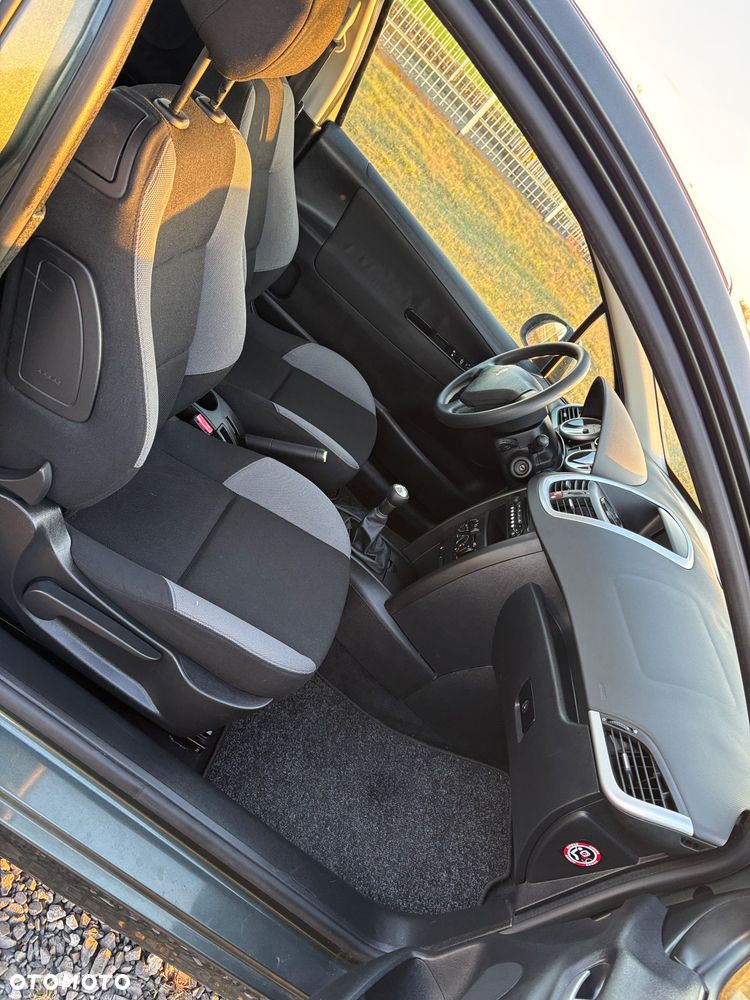 Peugeot 207 90 Sport - 29