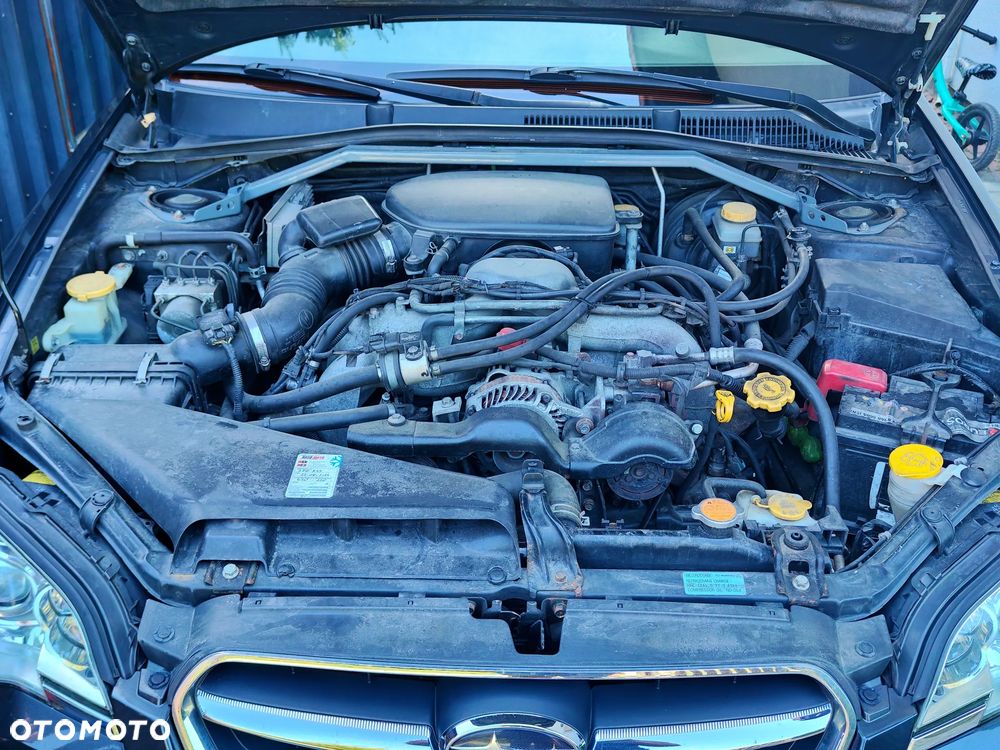 Subaru Legacy 2.5RC 000 - 16