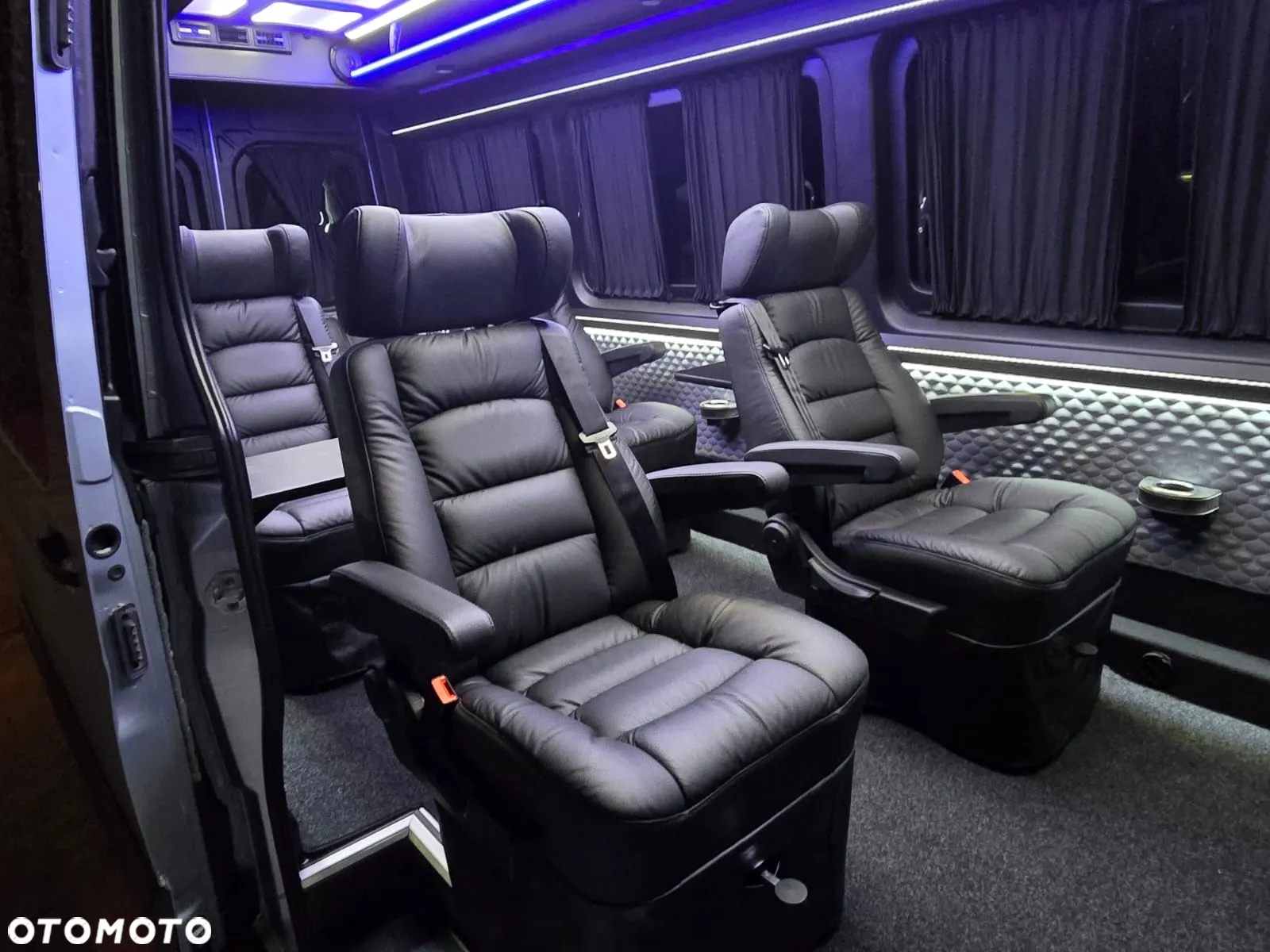 Mercedes-Benz Sprinter - 8