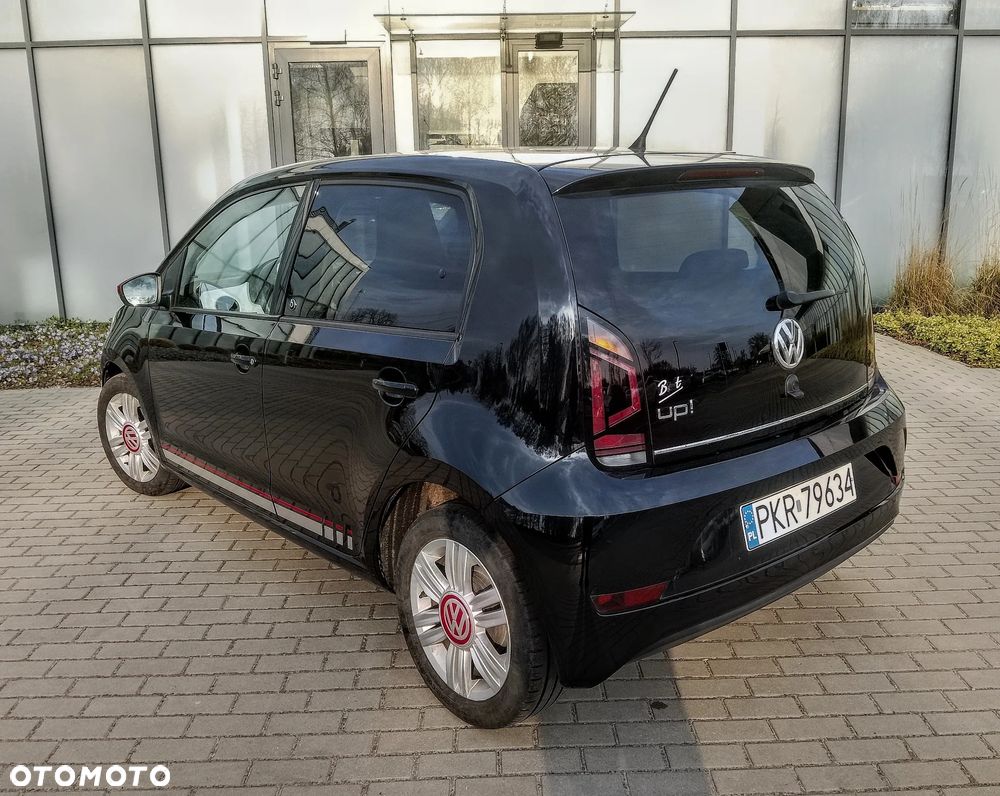 Volkswagen up! (BlueMotion Technology) beats - 17