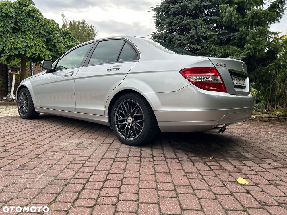 Mercedes-Benz Klasa C 180 Kompressor Classic - 33