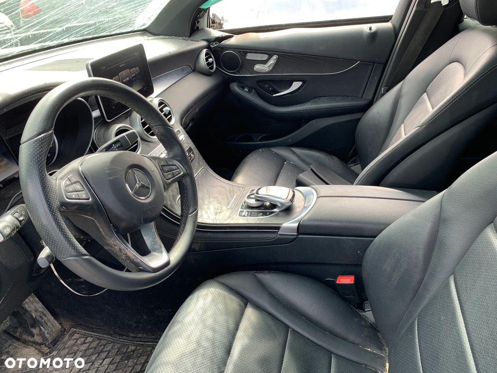 Mercedes-Benz GLC - 15