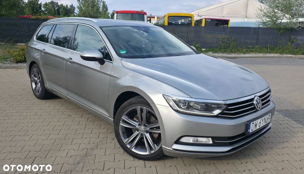 Volkswagen Passat 2.0 TDI (BlueMotion Technology) DSG Highline - 1