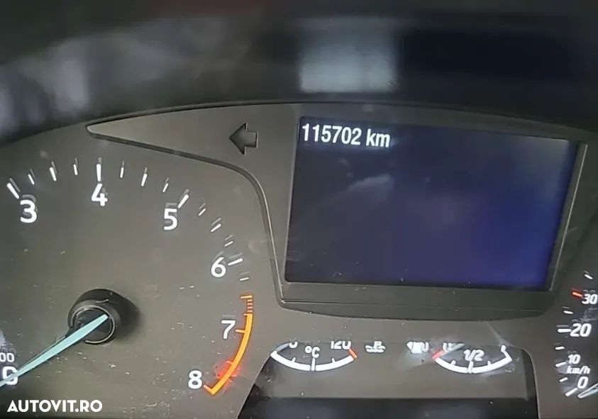 Ford Fiesta 1.1 S&S TREND - 8