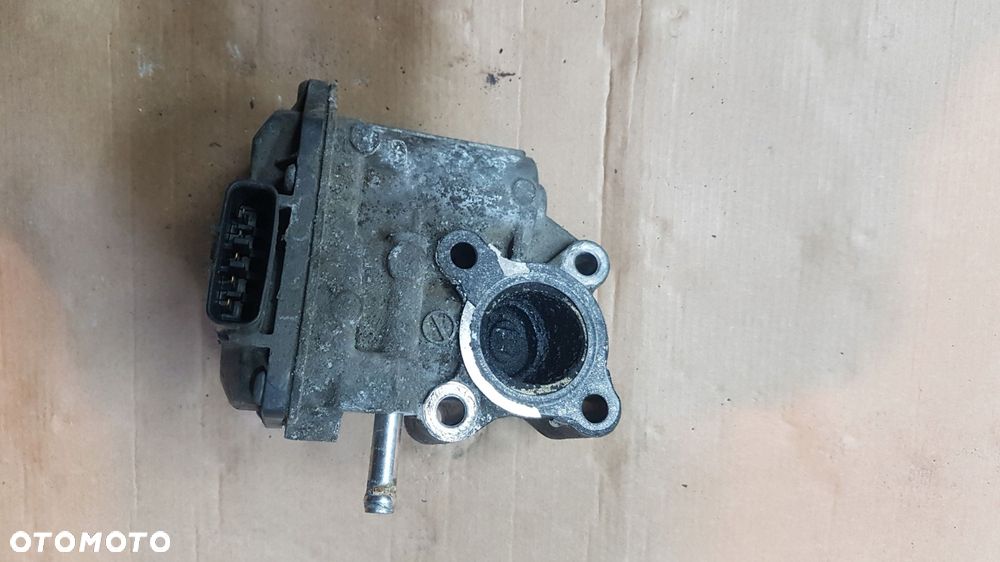 toyota auris 09-12 1.4 d4d zawór egr 33010 - 1