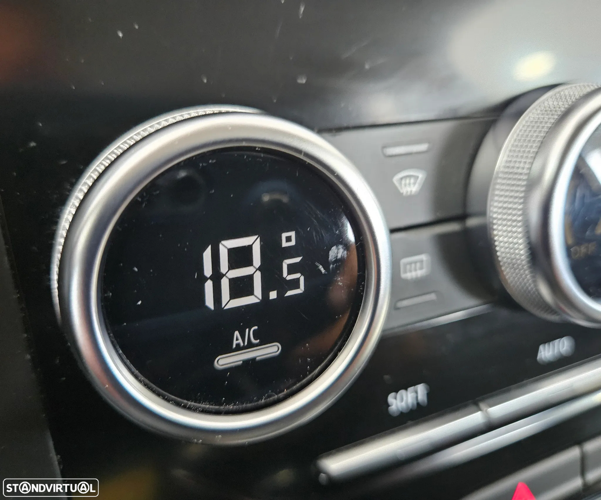 Renault Mégane Sport Tourer TCe 115 GPF ZEN - 30