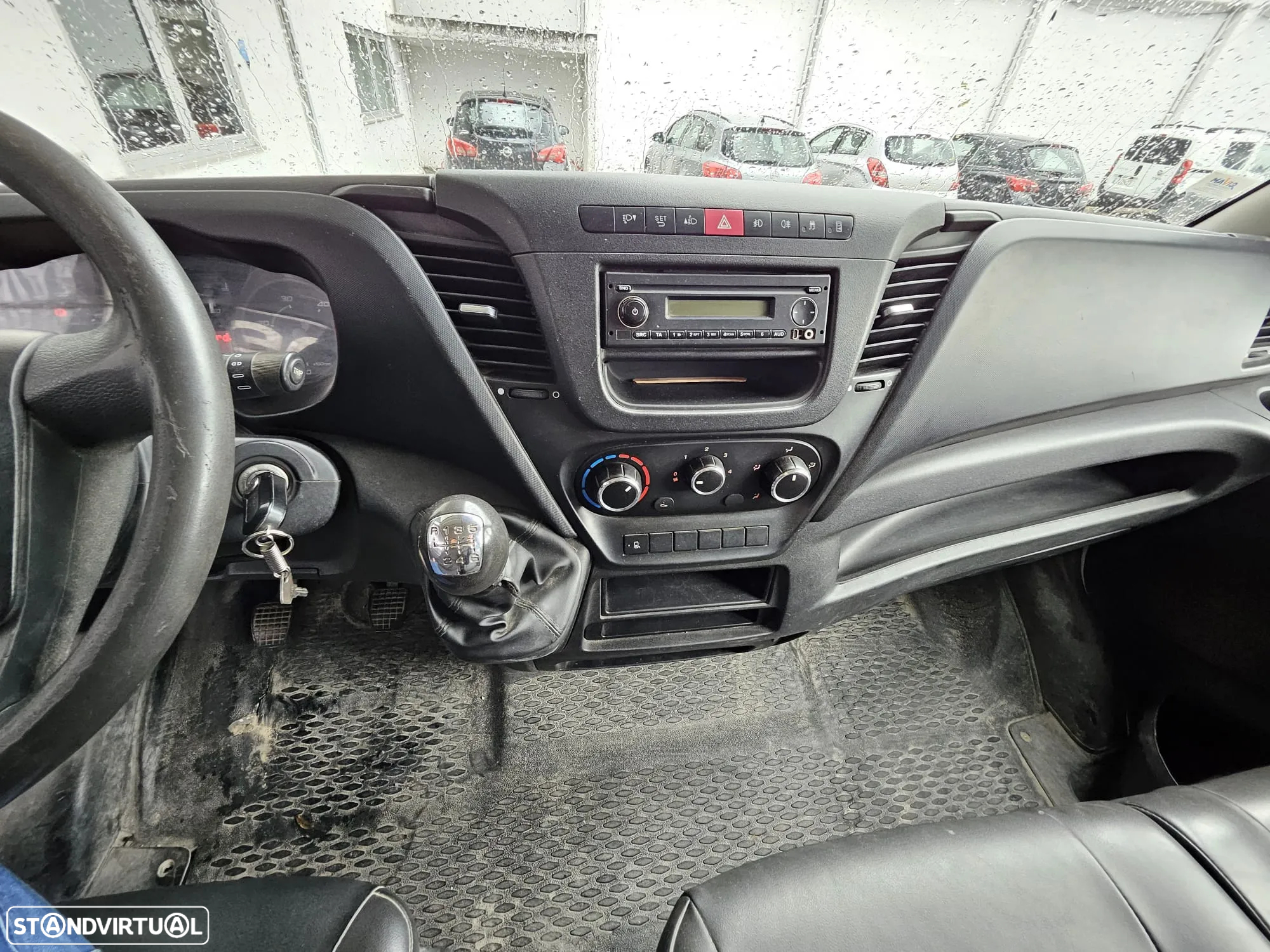 Iveco Daily 35C17 3.0td 170cv 7Lugares Contentor - 6