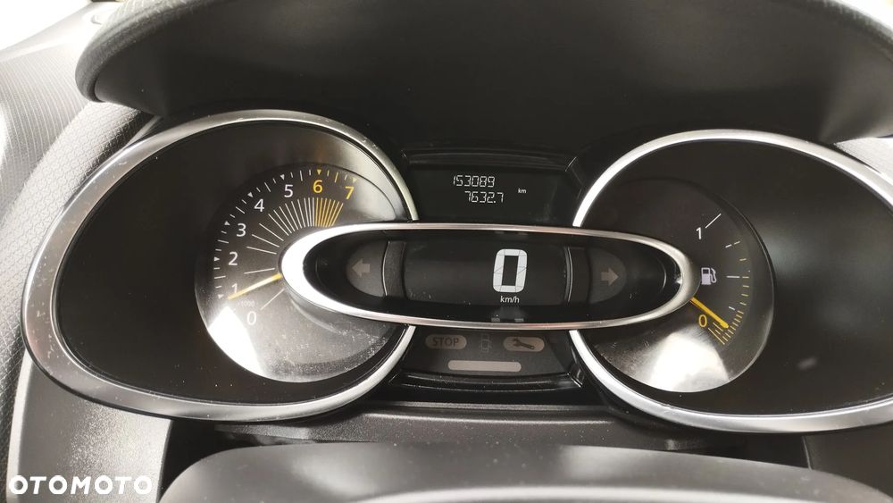 Renault Clio 1.2 16V Dynamique - 20