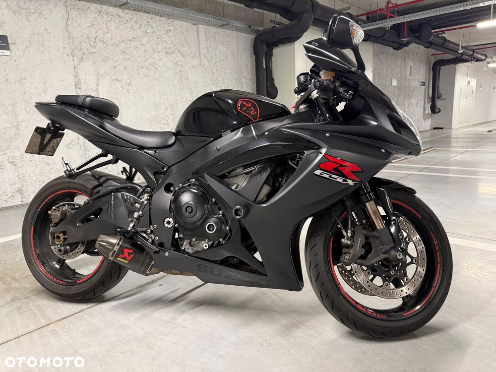 Suzuki GSX-R - 6