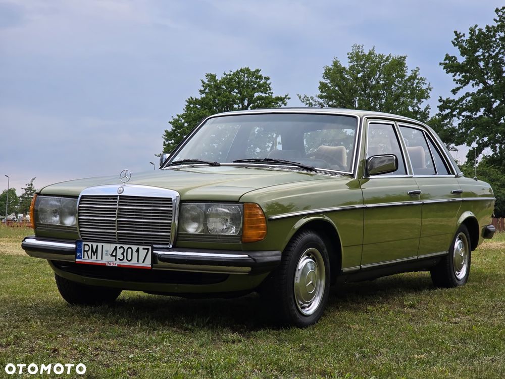 Mercedes-Benz W123 - 2