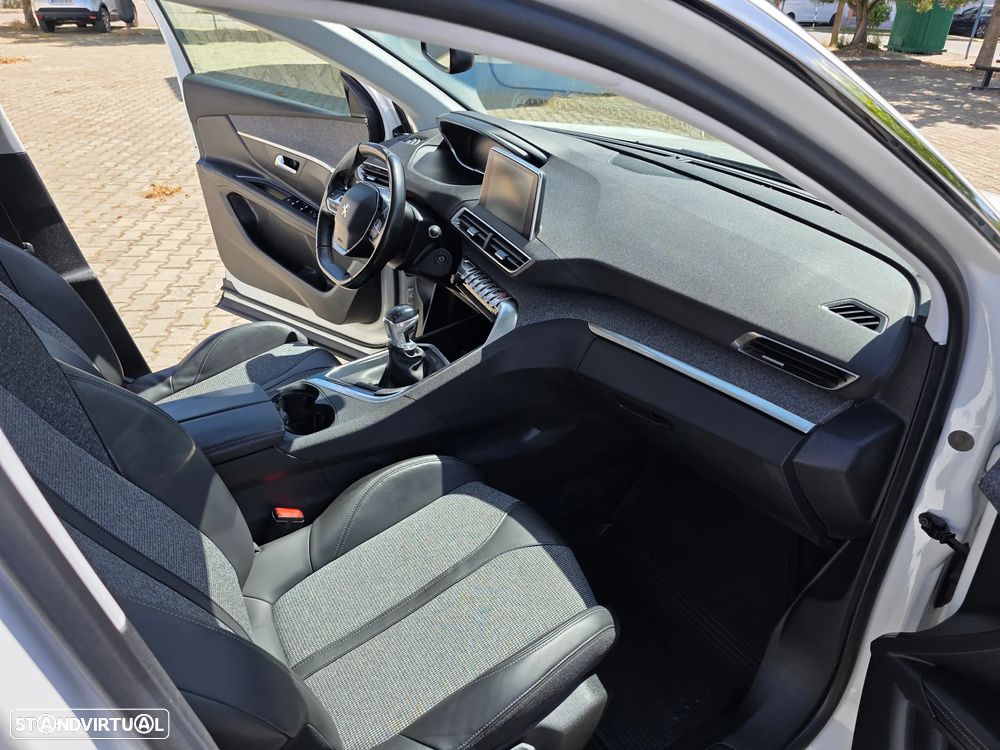 Peugeot 3008 1.2 PureTech Allure Pack - 8