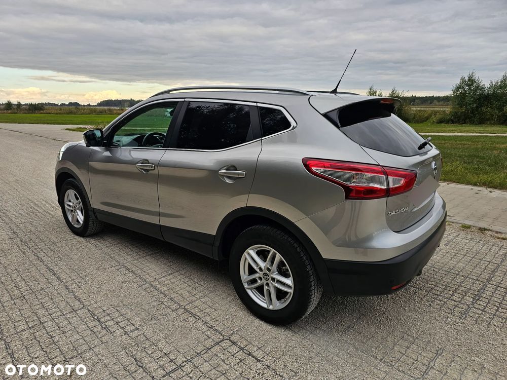 Nissan Qashqai 1.6 dCi Xtronic TEKNA+ - 9