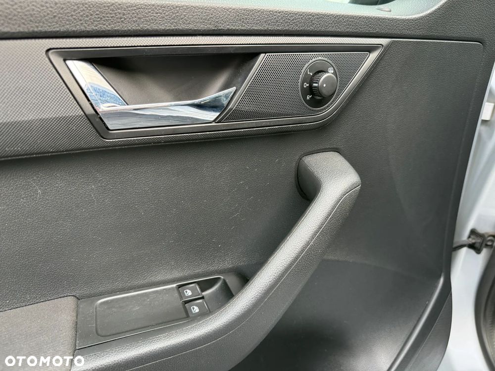 Skoda Fabia 1.0 TSI Ambition DSG - 12