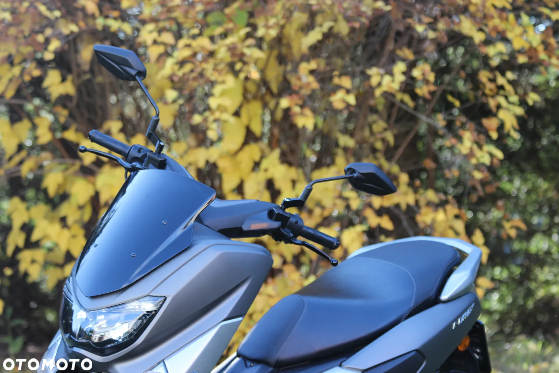 Yamaha NMAX - 16