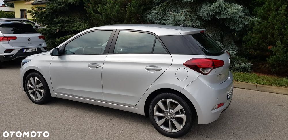 Hyundai i20 1.2 Passion Plus - 9