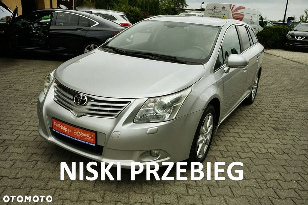 Toyota Avensis - 1