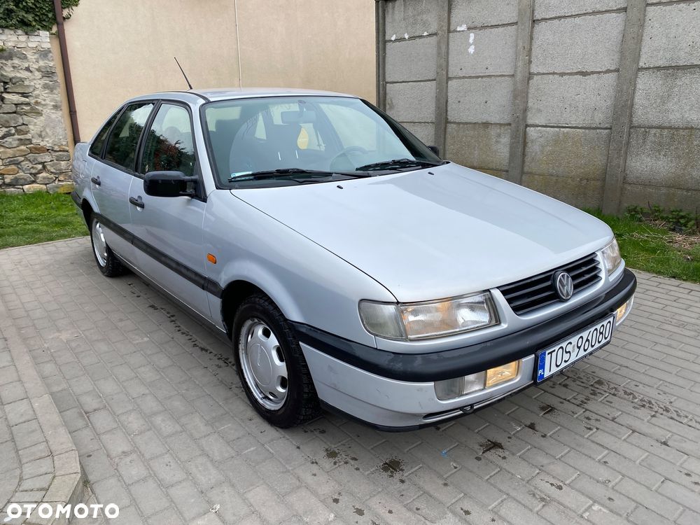 Volkswagen Passat 1.9 TDI GL - 2