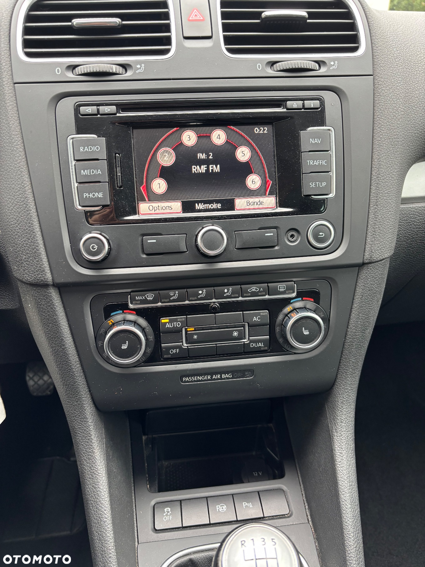 Volkswagen Golf V 2.0 TDI Comfortline - 17